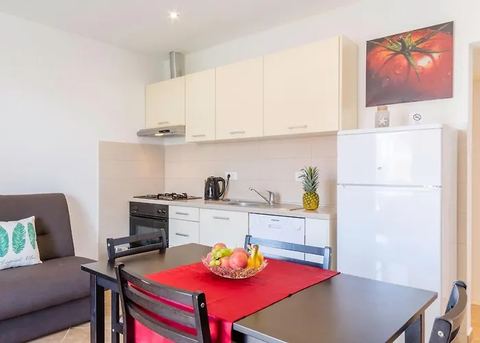 Apartman With Parking Space Supetar, Brac - 16294
