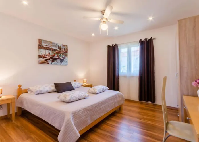 With Parking Space Supetar, Brac - 16294 Apartman